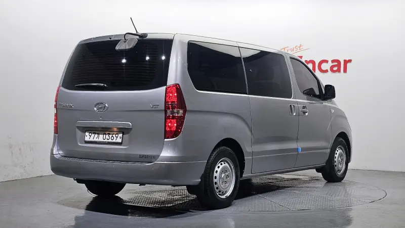 Hyundai Grand Starex