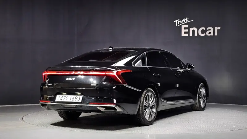 Kia K8