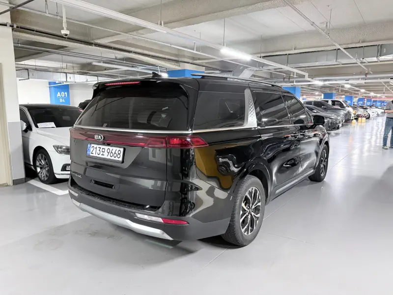 Kia Carnival