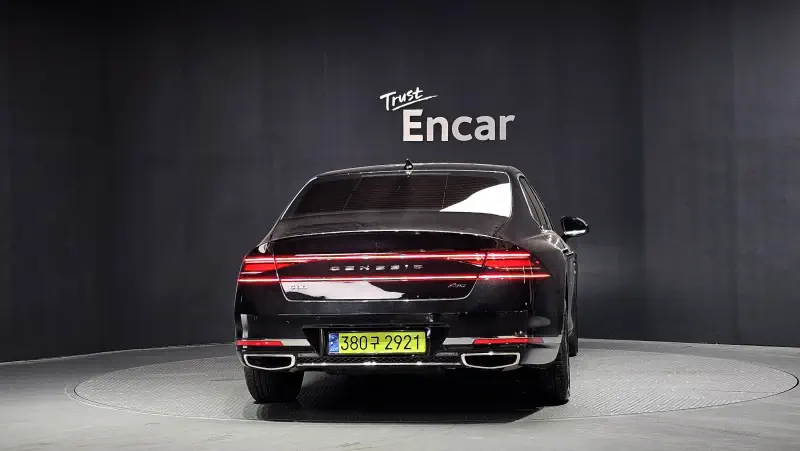 Genesis G90