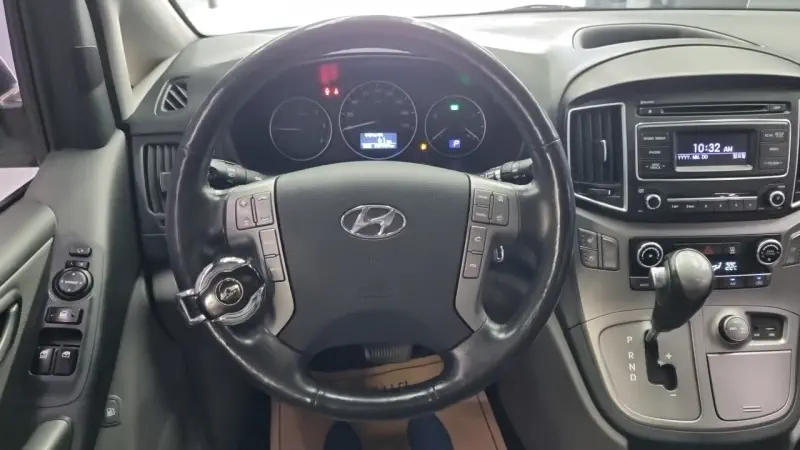 Hyundai Grand Starex