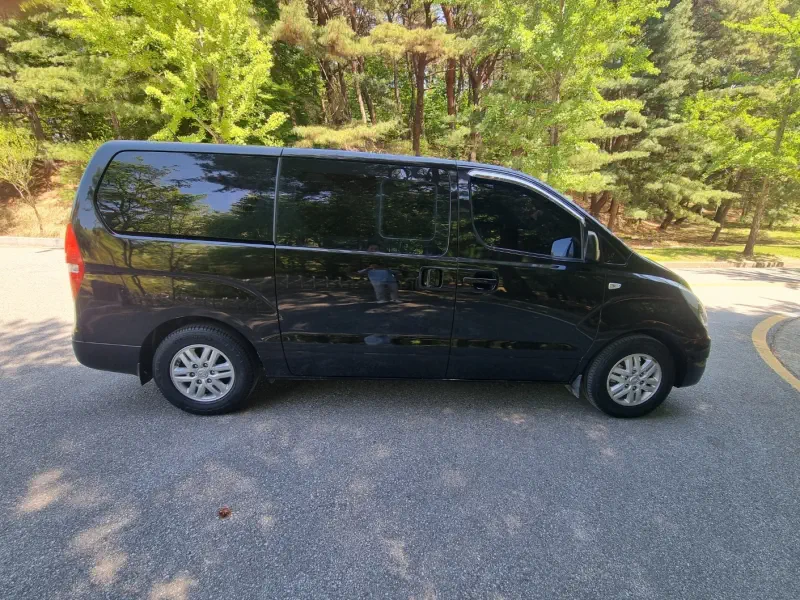 Hyundai Grand Starex