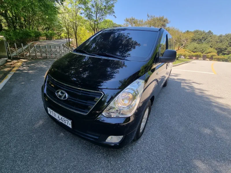 Hyundai Grand Starex