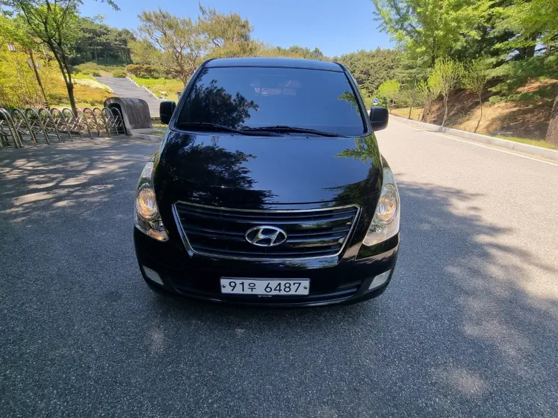 Hyundai Grand Starex