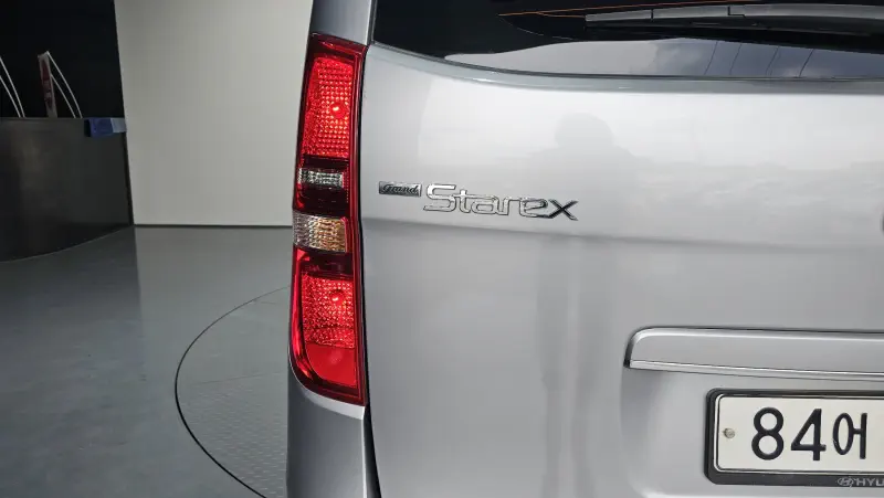Hyundai Grand Starex