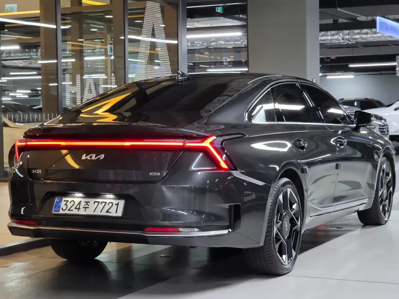 Kia K8