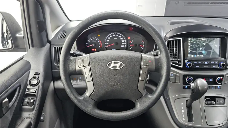 Hyundai Grand Starex