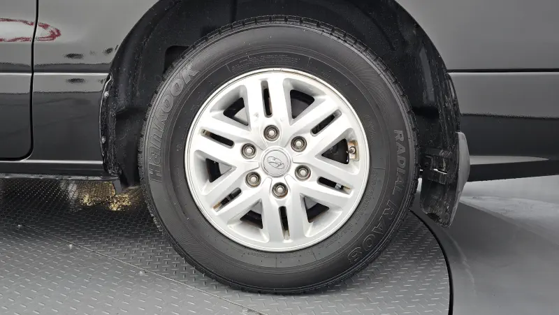 Hyundai Grand Starex