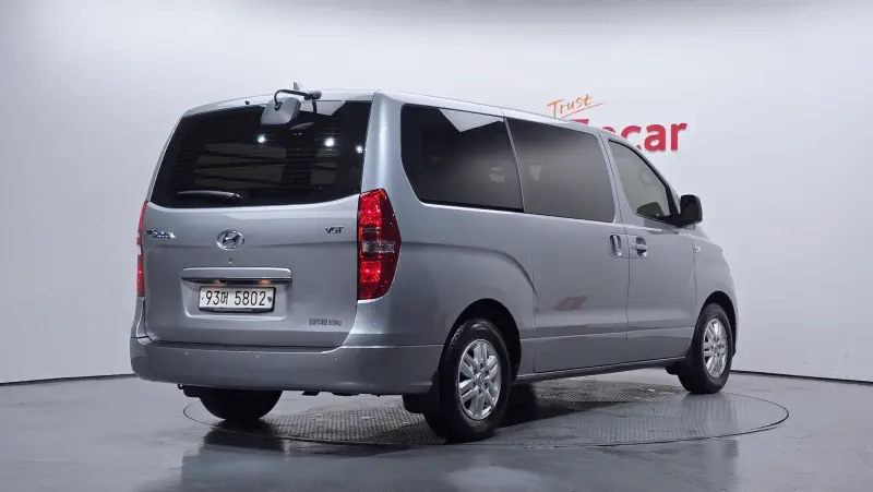 Hyundai Grand Starex
