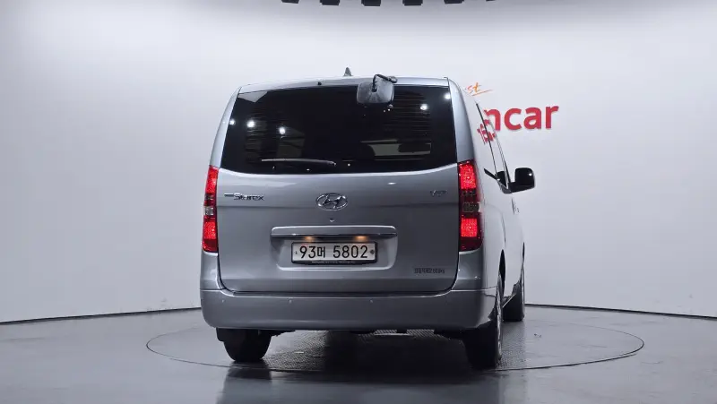Hyundai Grand Starex