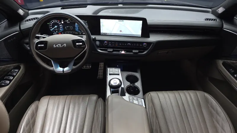 Kia K8