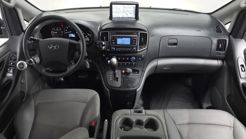 Hyundai Grand Starex