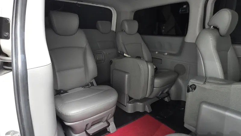 Hyundai Grand Starex
