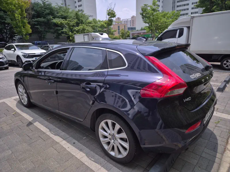 Volvo V40