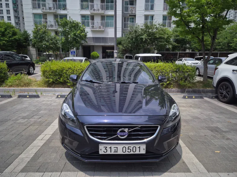 Volvo V40