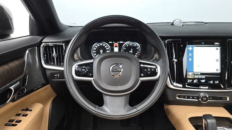 Volvo V90