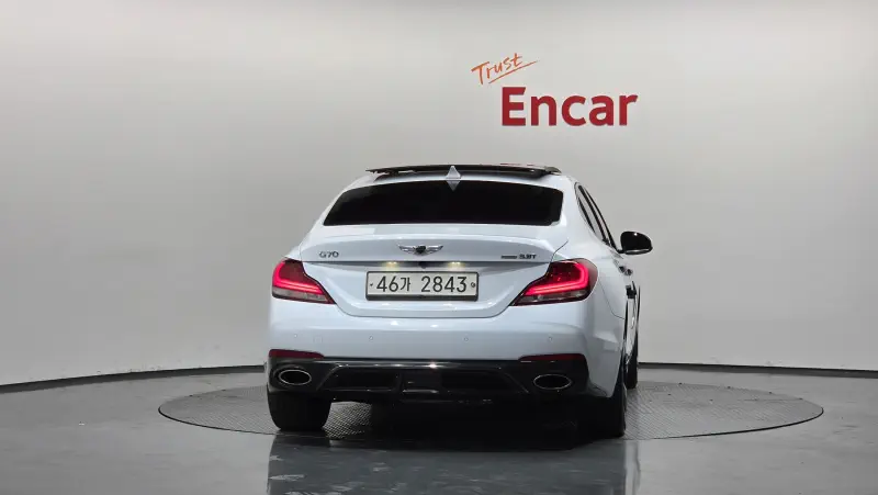 Genesis G70