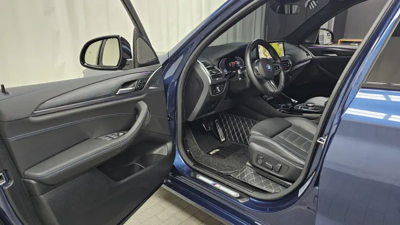 BMW iX3