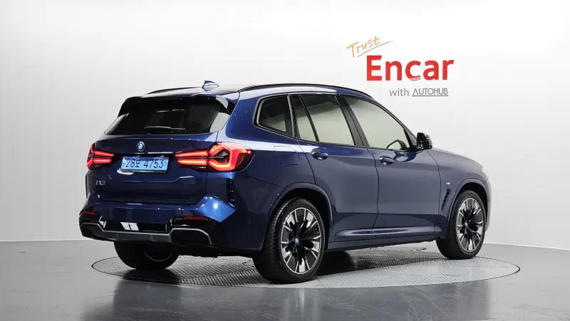 BMW iX3
