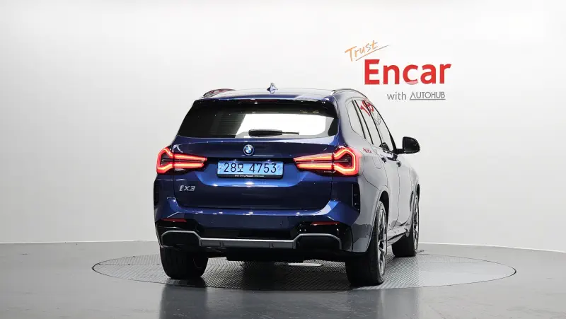 BMW iX3