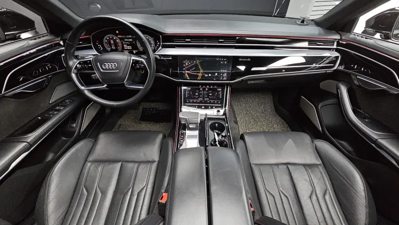 Audi A8