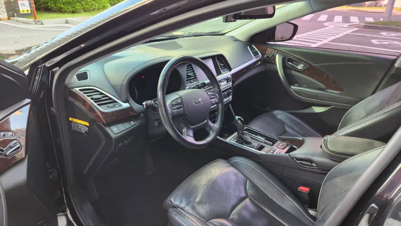 Hyundai Aslan