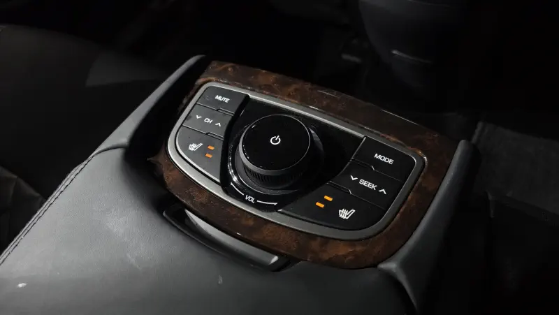 Hyundai Aslan