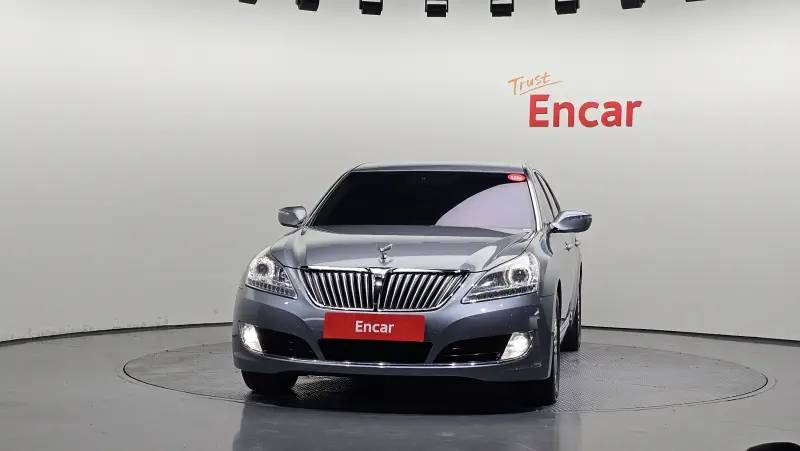 Hyundai Equus