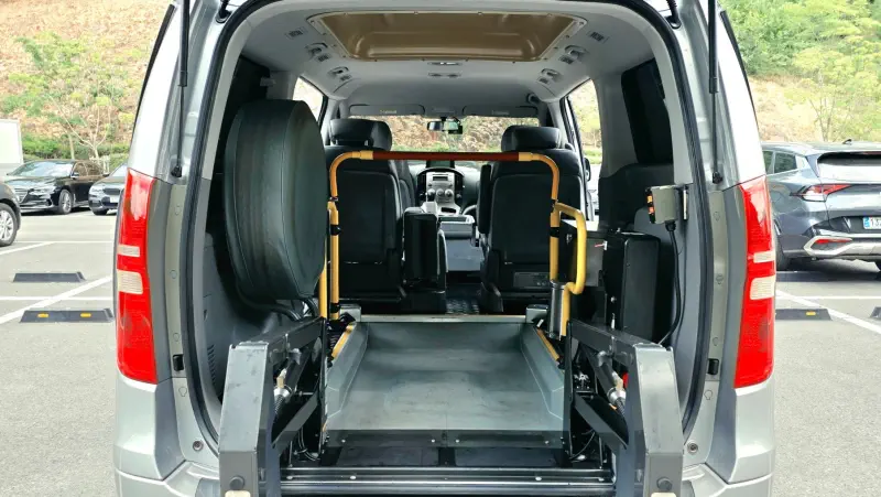 Hyundai Grand Starex