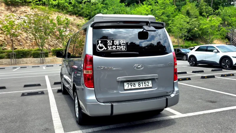 Hyundai Grand Starex