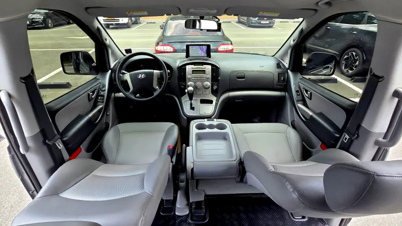 Hyundai Grand Starex