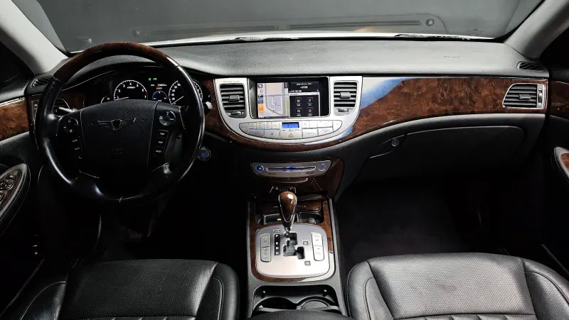Hyundai Genesis