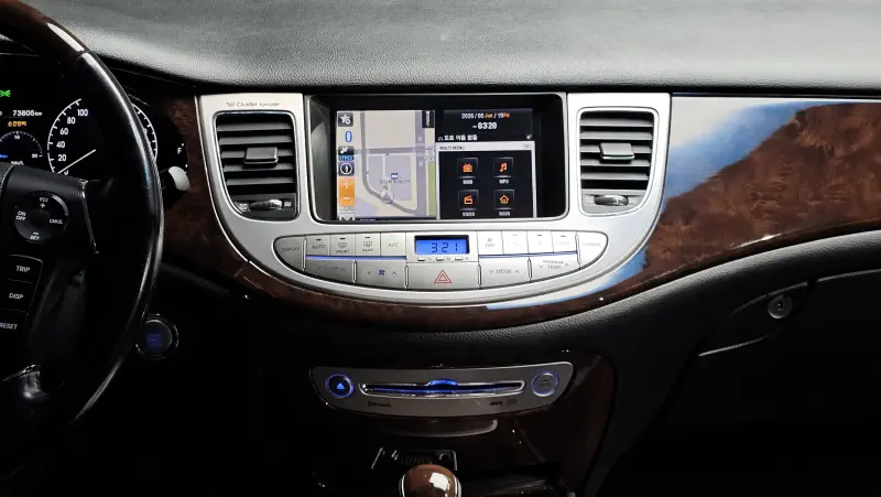 Hyundai Genesis