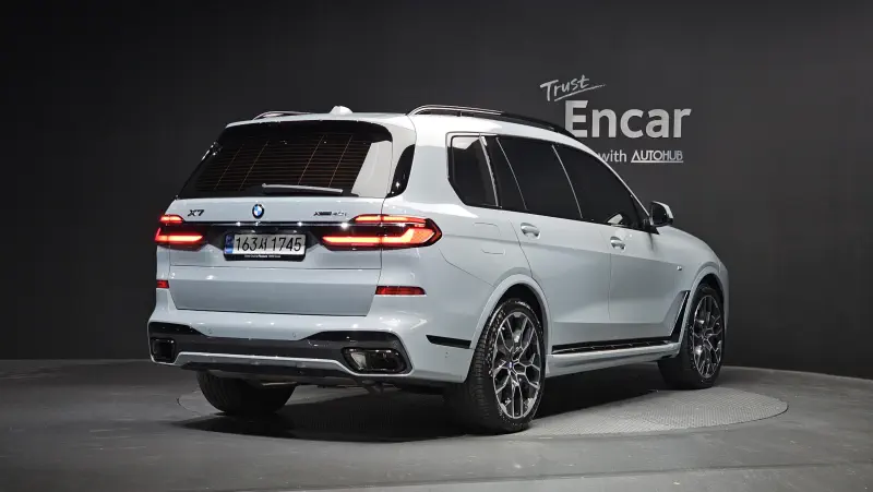 BMW X7