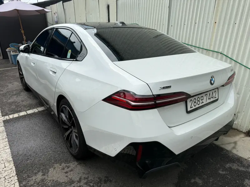 BMW 5-Series