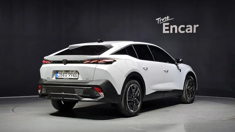 Peugeot 408