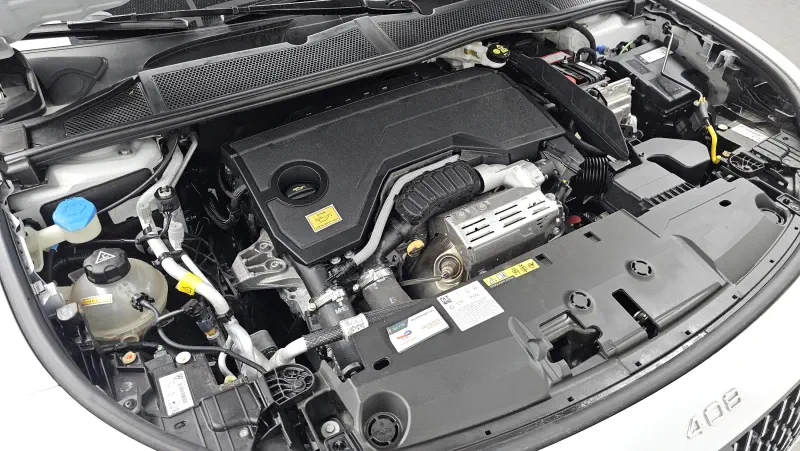 Peugeot 408