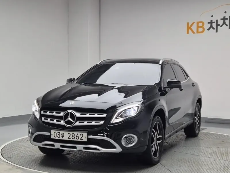 Mercedes-Benz GLA-Class