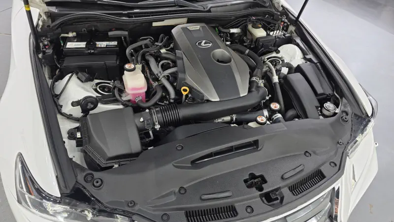 Lexus IS200t