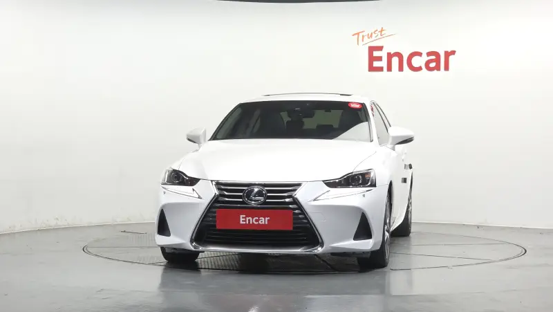 Lexus IS200t