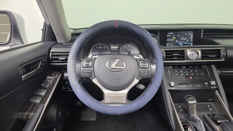 Lexus IS200t
