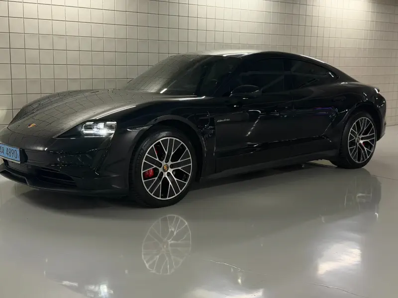 Porsche Taycan