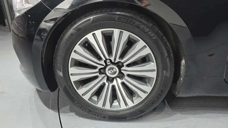 Kia K9