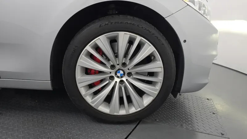 BMW 5-Series Gran Turismo