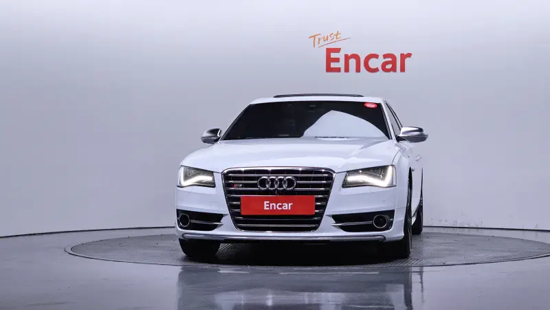 Audi S8