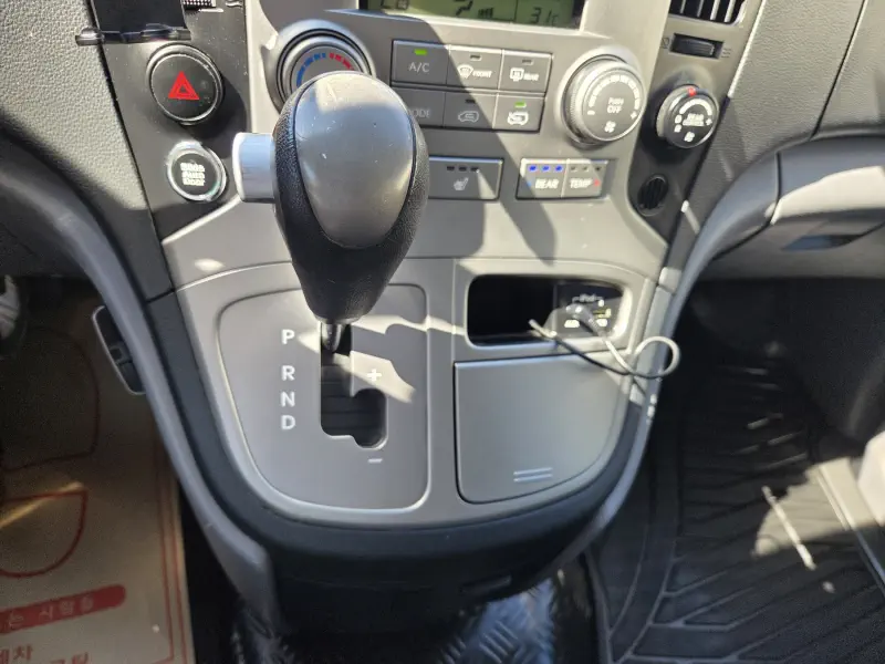 Hyundai Grand Starex