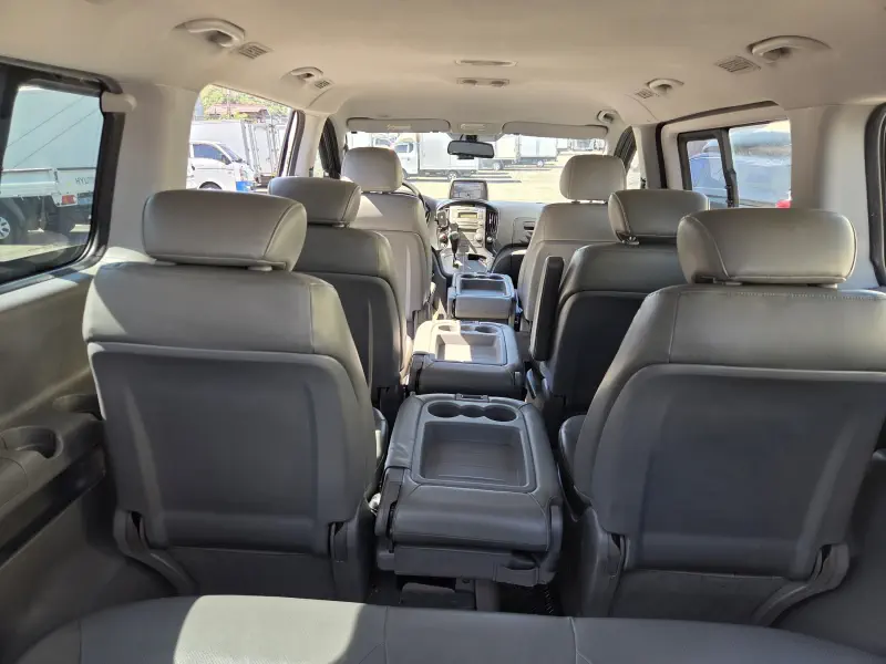 Hyundai Grand Starex