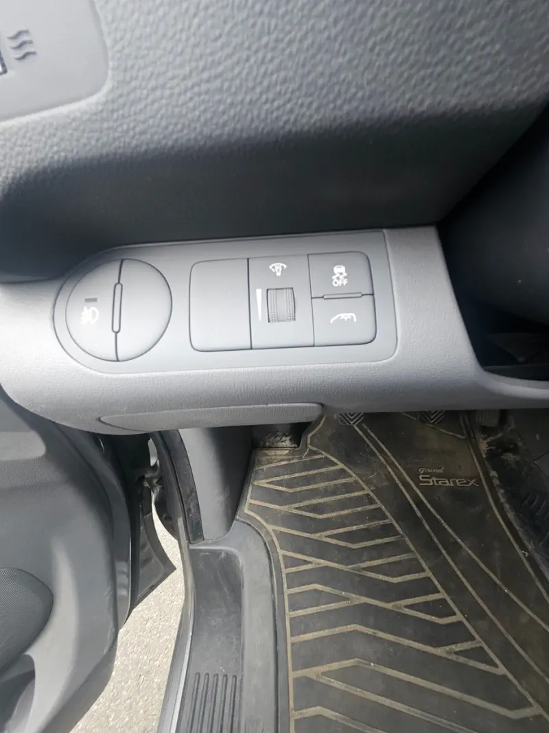 Hyundai Grand Starex