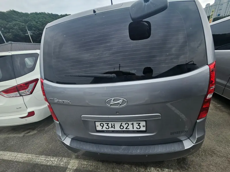 Hyundai Grand Starex