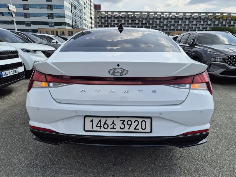 Hyundai AVANTE